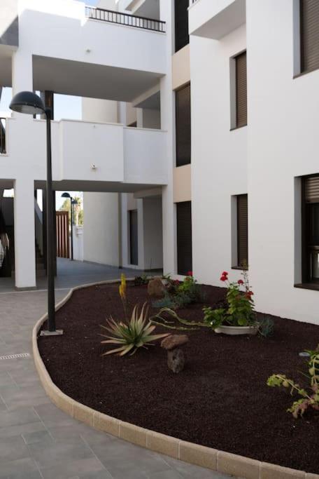 Sunny Luxury Apartment With Two Great Sunny - Level Terraces, Two Swimming Pools, In A New Complex Pueblo Majorero, Close To Fuerteventura Golf Club, Next To The Beach , Atlantico Shopping Mall And Casino In Caleta de Fuste Exterior foto