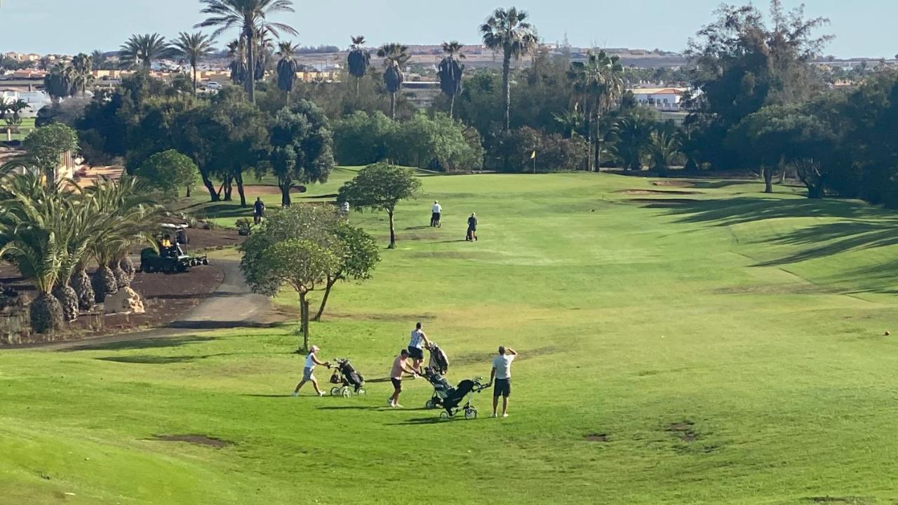 Sunny Luxury Apartment With Two Great Sunny - Level Terraces, Two Swimming Pools, In A New Complex Pueblo Majorero, Close To Fuerteventura Golf Club, Next To The Beach , Atlantico Shopping Mall And Casino In Caleta de Fuste Exterior foto